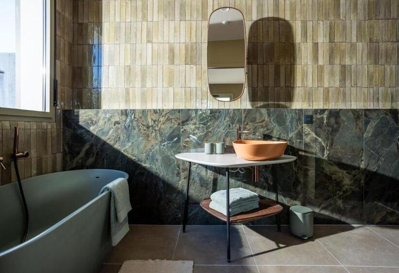 Люкс с Террасой, Serra Boutique Hôtel