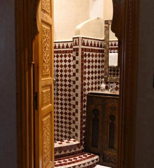اتاق لوکس, Riad Touhfa Kasbah Marrakech
