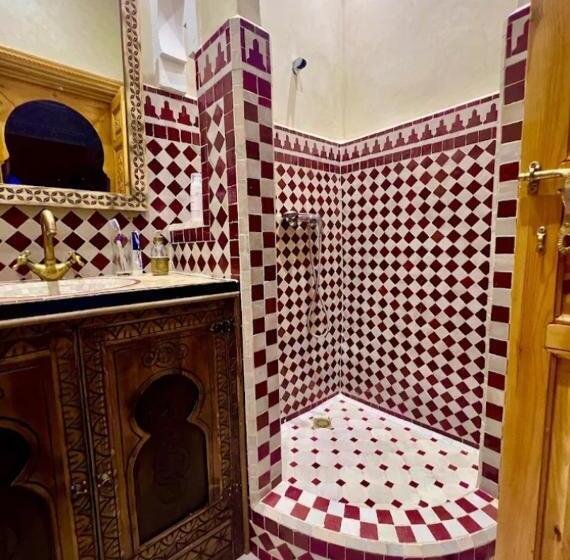 اتاق راحتی سه تخته, Riad Touhfa Kasbah Marrakech