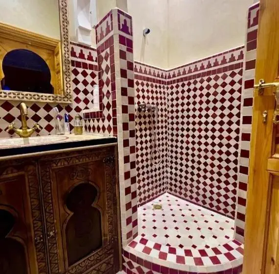 اتاق راحتی سه تخته, Riad Touhfa Kasbah Marrakech