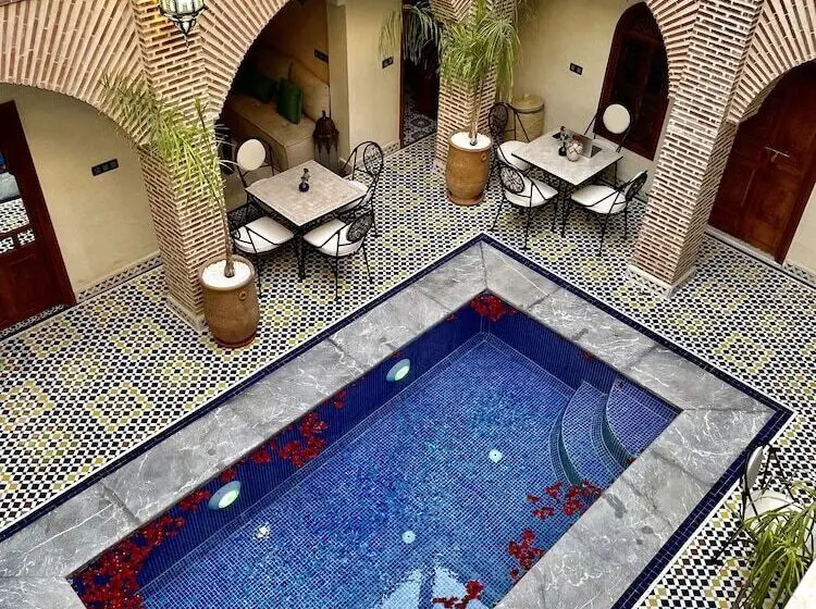 اتاق لوکس, Riad Touhfa Kasbah Marrakech