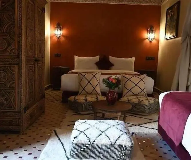 اتاق لوکس سه تخته, Riad Touhfa Kasbah Marrakech