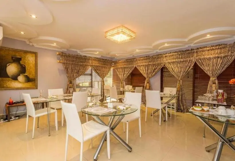 スタンダードルーム, Room In Guest Room Ezulwini Guest House Queen Room With Balcony For 2 Guests In Ballito