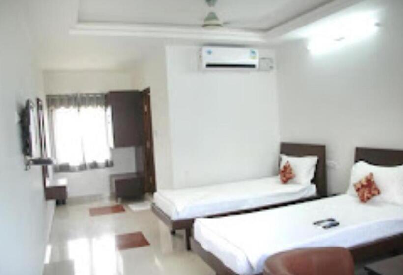 Номер Deluxe Кровать Кинг, Stay Inn Hotel Telangana