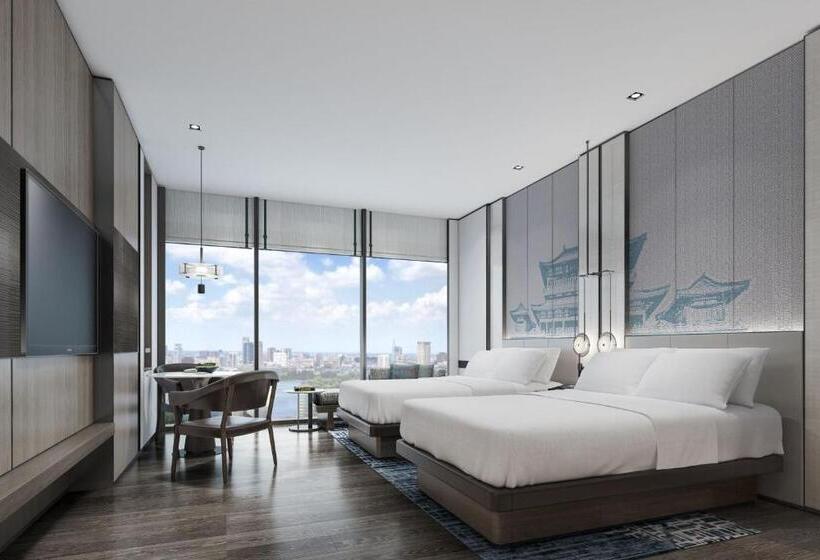 اتاق لوکس با چشمانداز دریاچه, Wuhan Marriott Hotel Wuchang