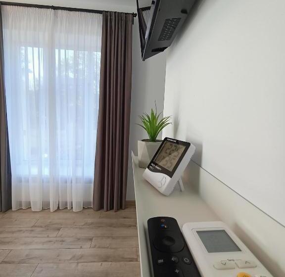 스탠다드 스튜디오, Apartments Bis House