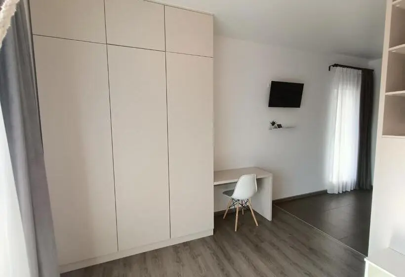スタンダードルーム, Apartments Bis House
