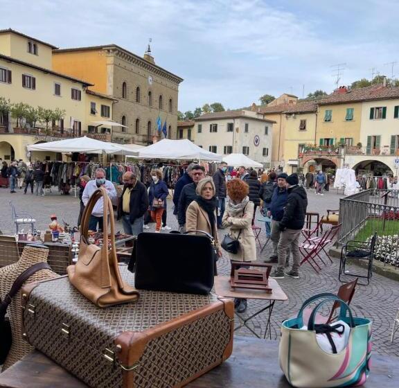 マウンテンビューデラックスルーム, Casa Le Rondini Toscana