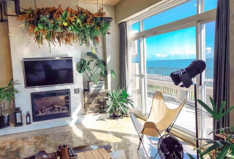 اتاق لوکس با بالکن و چشم‌انداز دریا, Noosa海岸行館