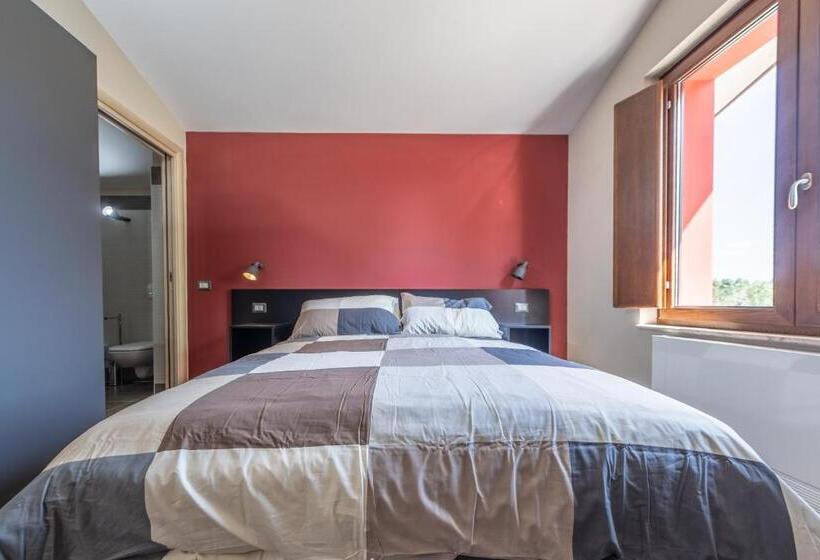 Standard Neljän Hengen Huone, Sanbarto La Casa Del Borgo