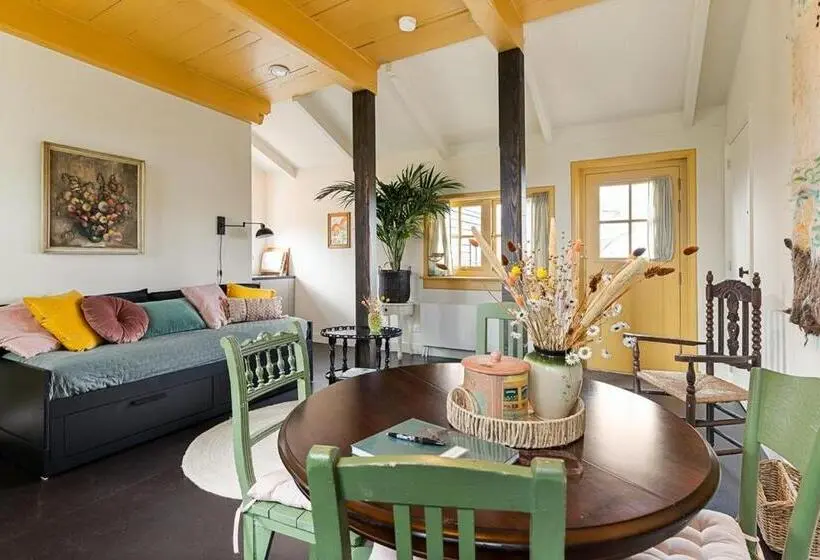 Huoneisto 1 Makuuhuone Puutarhanäkymä, Boutique Hotel Jongwijs Westzaan