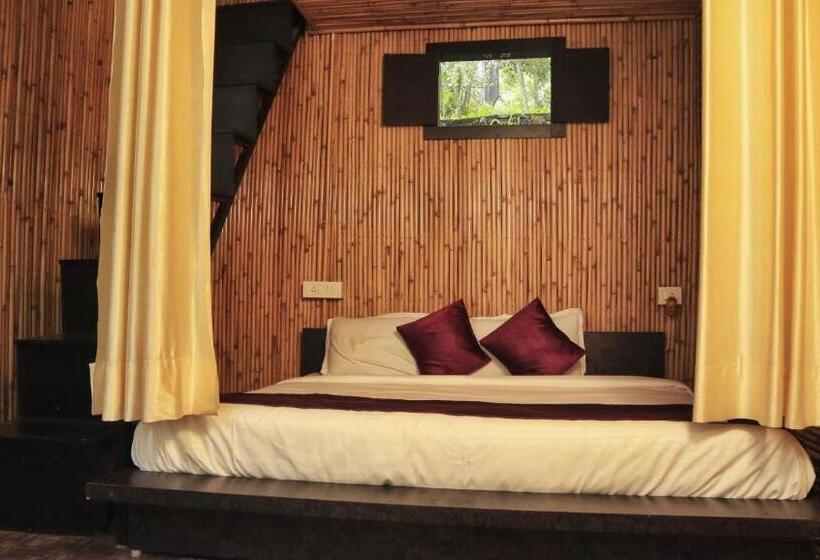 Четырехместный Номер Deluxe, Arayam Bhimtal