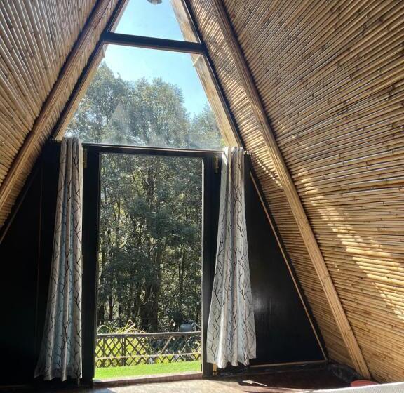 Шале 1 Спальня, Arayam Bhimtal