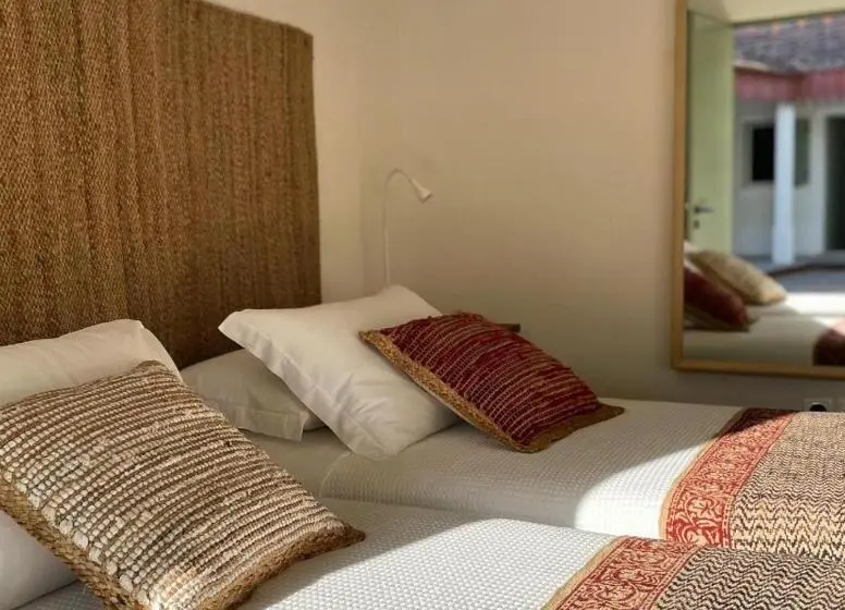 スタンダードルーム, Coliving Fim Do Mundo