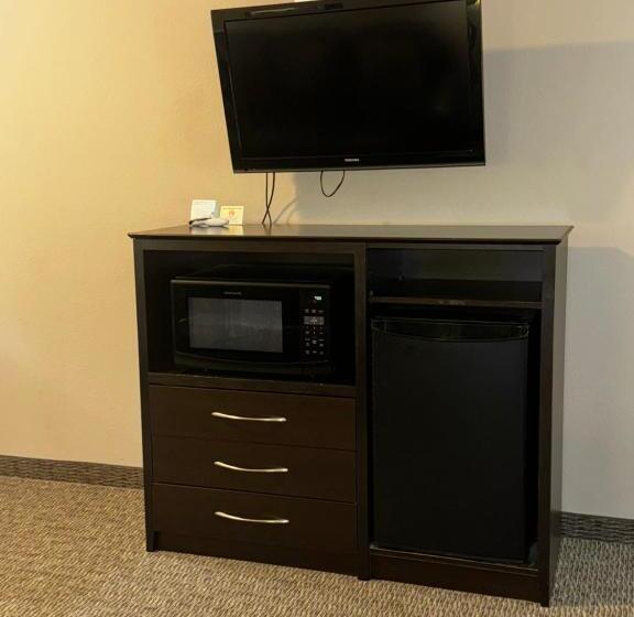Люкс Deluxe Кровать Кинг, Garner Inn & Suites