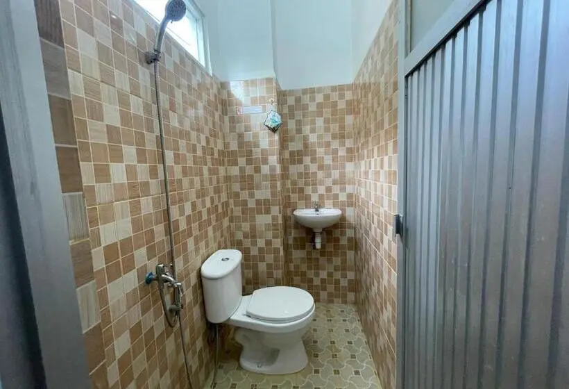 デラックスルーム, Oyo 93297 Penginapan Musafir Syariah