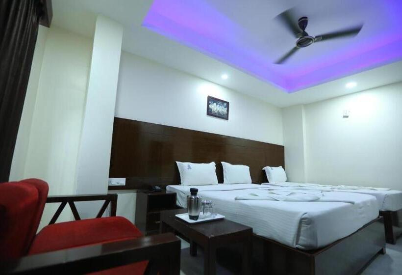 4 Bett Standardzimmer, Rr International Bangalore