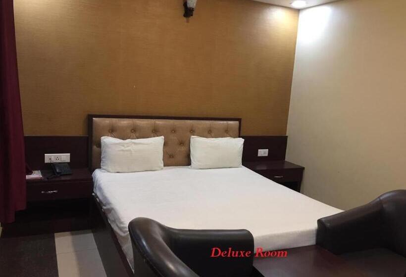 חדר דלוקס, The Metropol