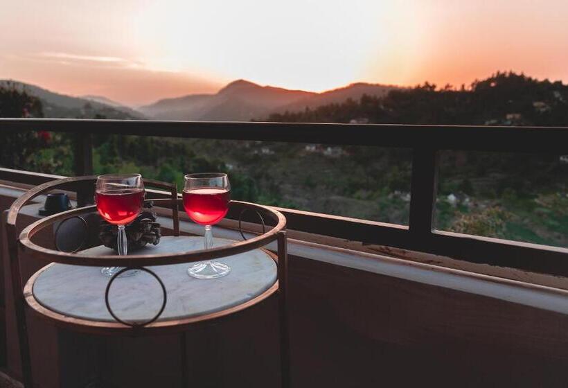 חדר סטנדרט עם מיטת קינג, Exstacy S Bathtub Rooms & Cafe