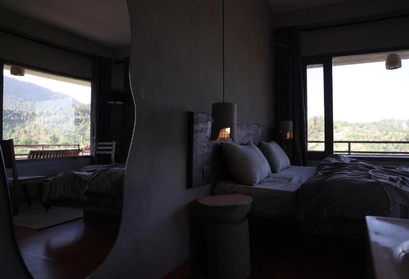 חדר סטנדרט עם מיטת קינג, Exstacy S Bathtub Rooms & Cafe