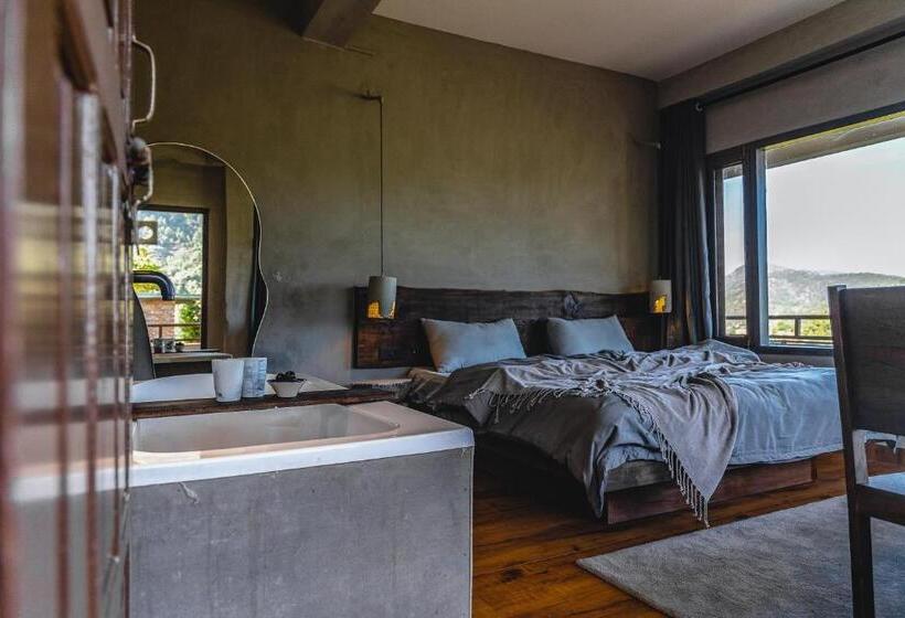 Стандартный Номер Кровать Кинг, Exstacy S Bathtub Rooms & Cafe