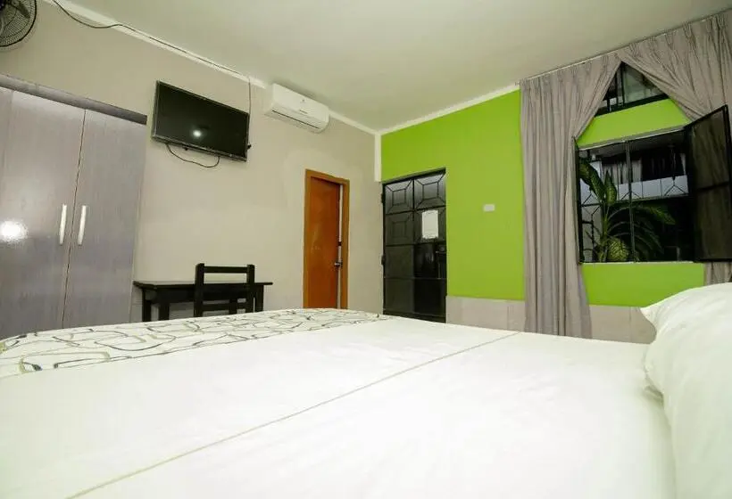 اتاق استاندارد یک نفره, Hostal Los Helechos Tarapoto