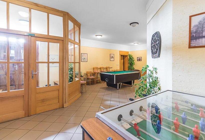 کلبه ییلاقی, Malá Rennerovka