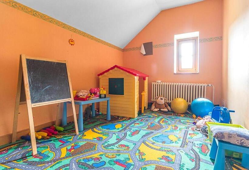 کلبه ییلاقی, Malá Rennerovka