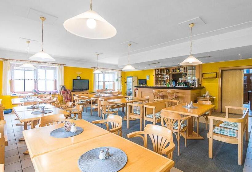 کلبه ییلاقی, Malá Rennerovka