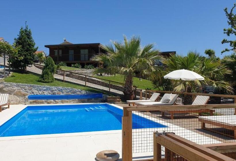 2间卧室的房子, Quintinha Do Periqueiro