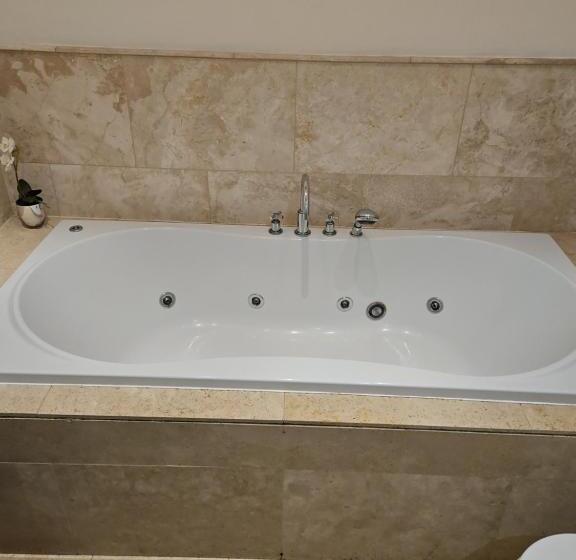 غرفة ديلوكس مطلّة علي البحر مزوَّدة بشُرفة, White House