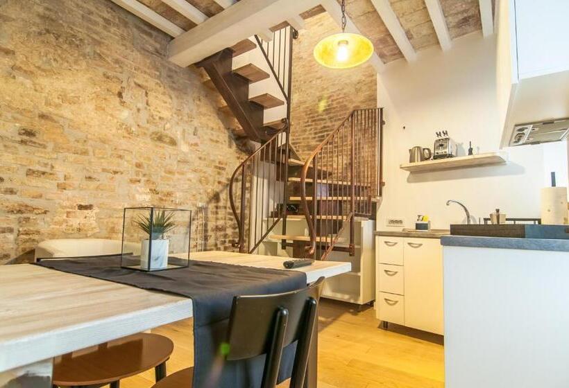 اتاق دوبلکس, Umbrian Concierge La Corte Del Grillo