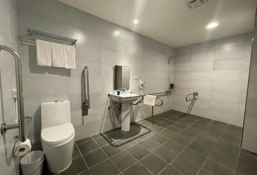 اتاق سوپریور سه تخته, Ningcui Business