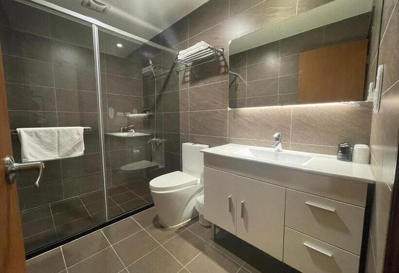 اتاق سوپریور سه تخته, Ningcui Business