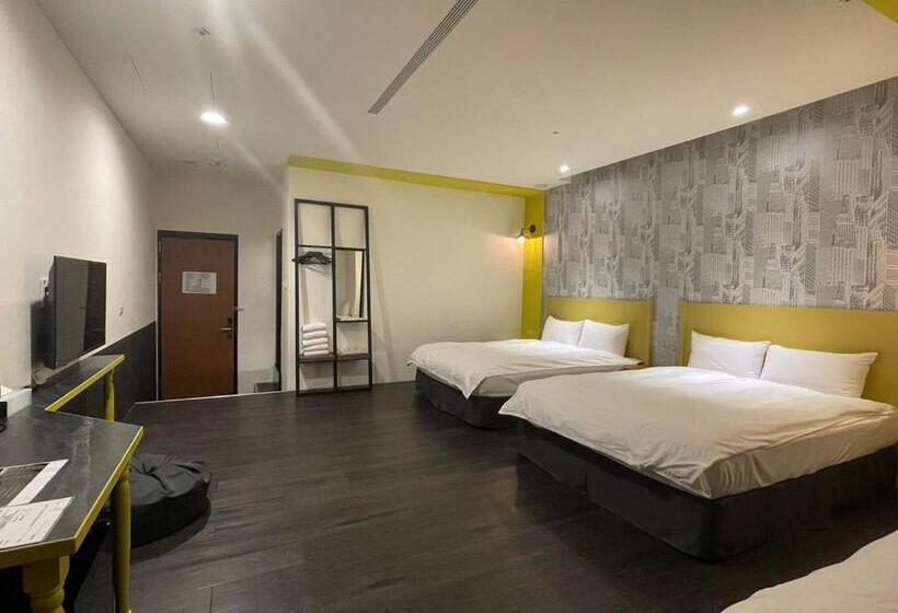 اتاق لوکس خانوادگی, Ningcui Business