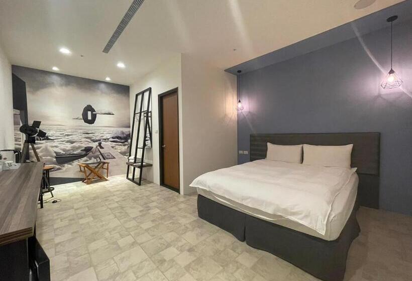 اتاق سوپریور, Ningcui Business