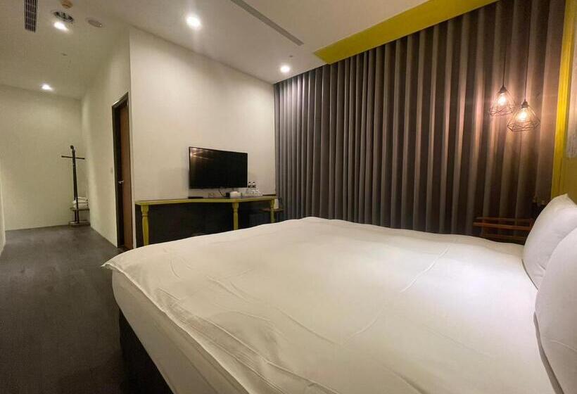 اتاق لوکس, Ningcui Business