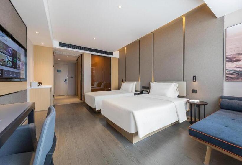 Номер Superior, Atour Hotel Hefei Pearl Plaza Huijin Business Center