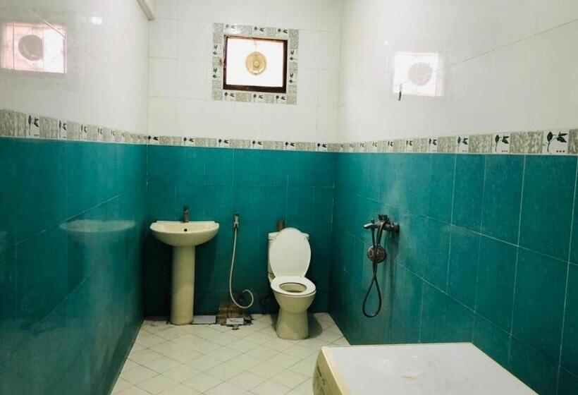 클래식 4인 룸, Jux Apartment