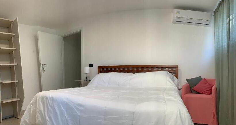 스탠다드 룸, R&b Dalla Licia