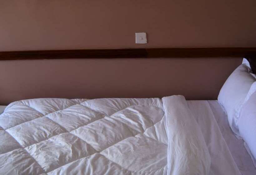 اتاق استاندارد, Conrad Hotel Kitengela