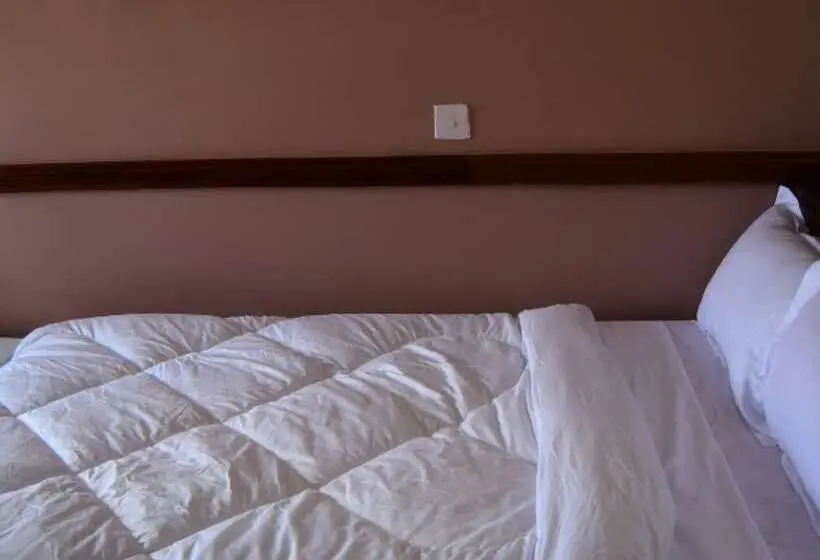 اتاق لوکس, Conrad Hotel   Kitengela