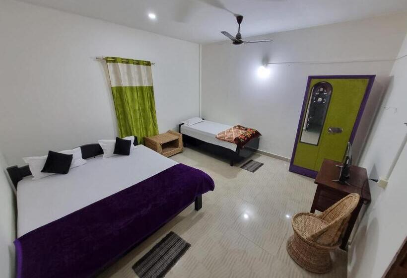 Трехместный Номер Стандарт Вид на Сад, Akashdeep Bhavan Khaziranga National Park