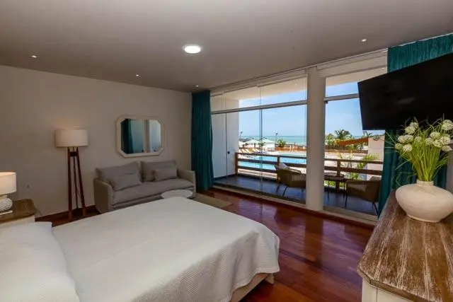 Perhesviitti, Hospedaje Caleta Grau