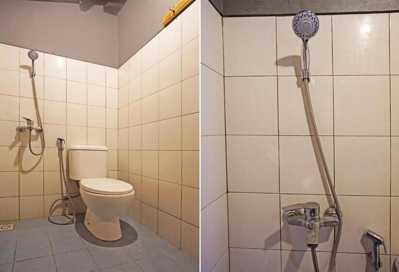 غرفة قياسية, Lembah Mbalong Resort Mitra Reddoorz Near Exit Tol Singosari