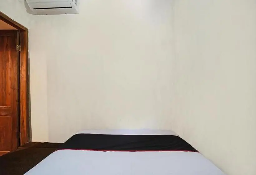 スタンダードルーム, Lembah Mbalong Resort Mitra Reddoorz Near Exit Tol Singosari