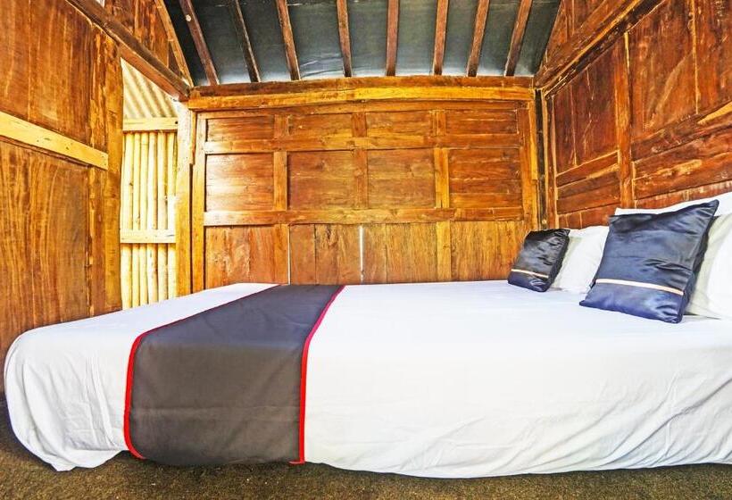 غرفة ديلوكس, Lembah Mbalong Resort Mitra Reddoorz Near Exit Tol Singosari