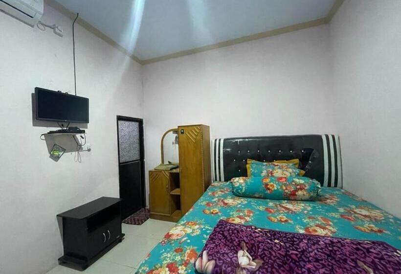 デラックスルーム, Oyo 93308 Lima Saudara Syariah