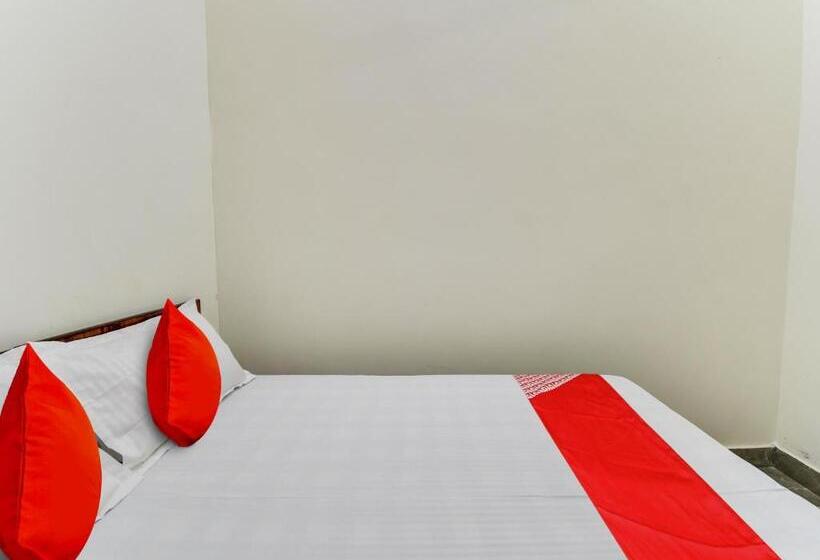 Трехместный Номер Классика, Oyo Star Light