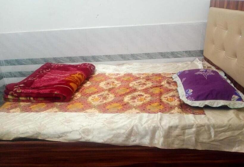 Трехместный Номер Классика, Spot On Raghav Misthaan Bhandaar